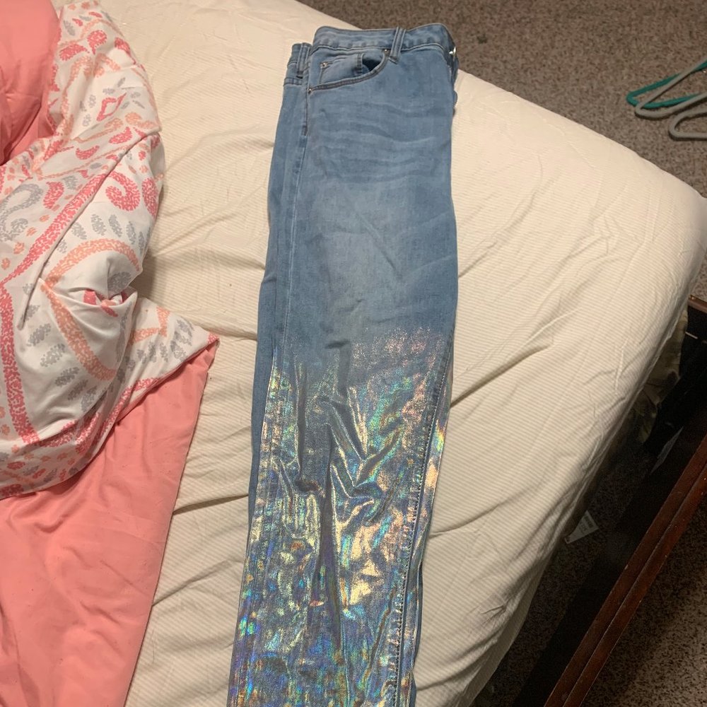Holographic jeans